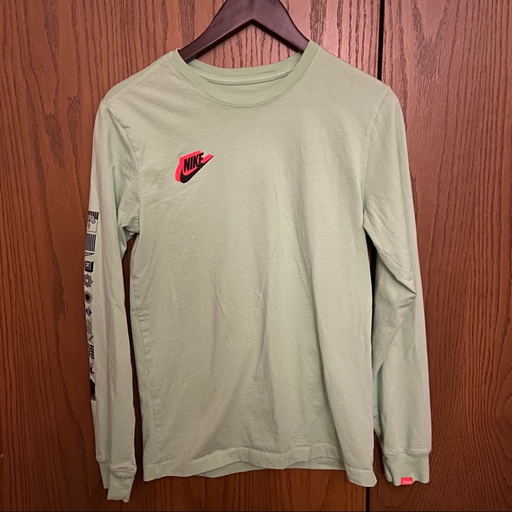 Nike HBR Worldwide Tee